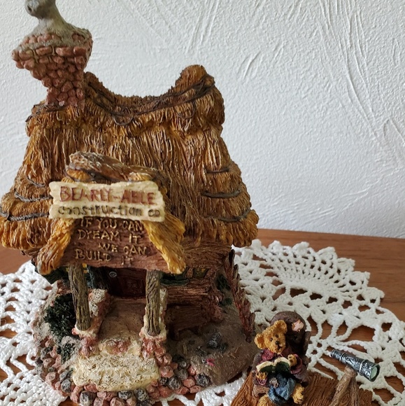 Boyd's Bear Town Village Mattew's Bungalow